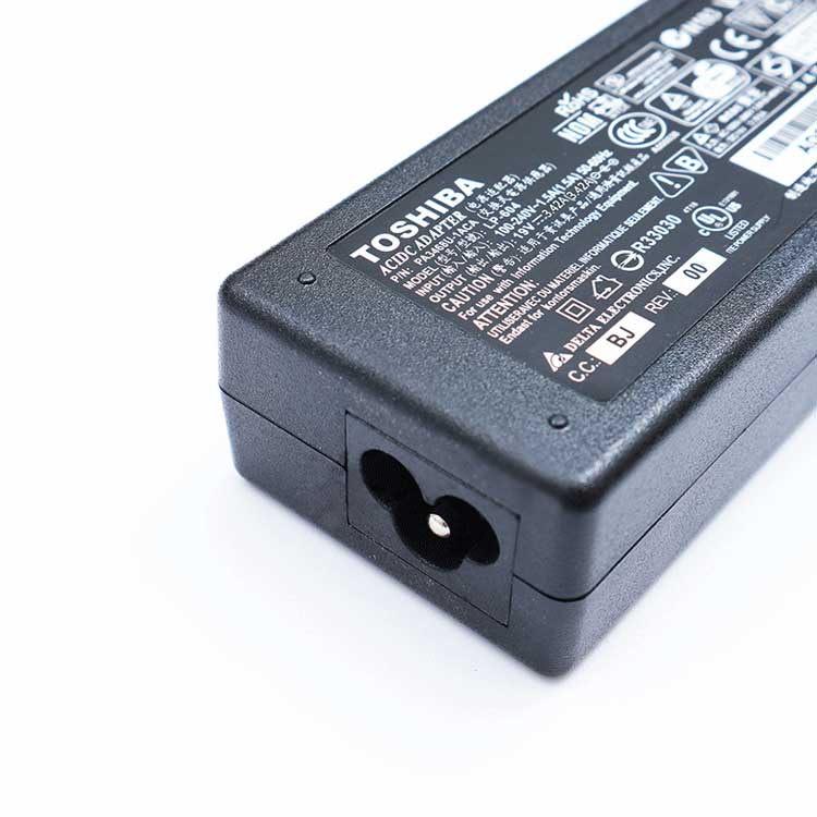 TOSHIBA PA3714U-1ACA Chargeur Adaptateur